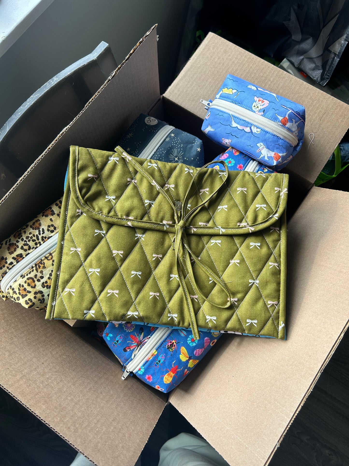 Green Bows Ipad Sleeve