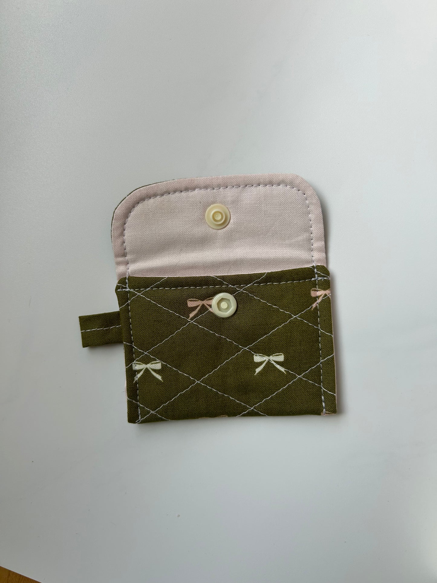 Green Bows Airpods Case