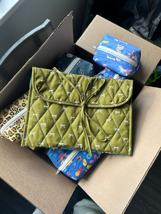 Green Bows Ipad Sleeve